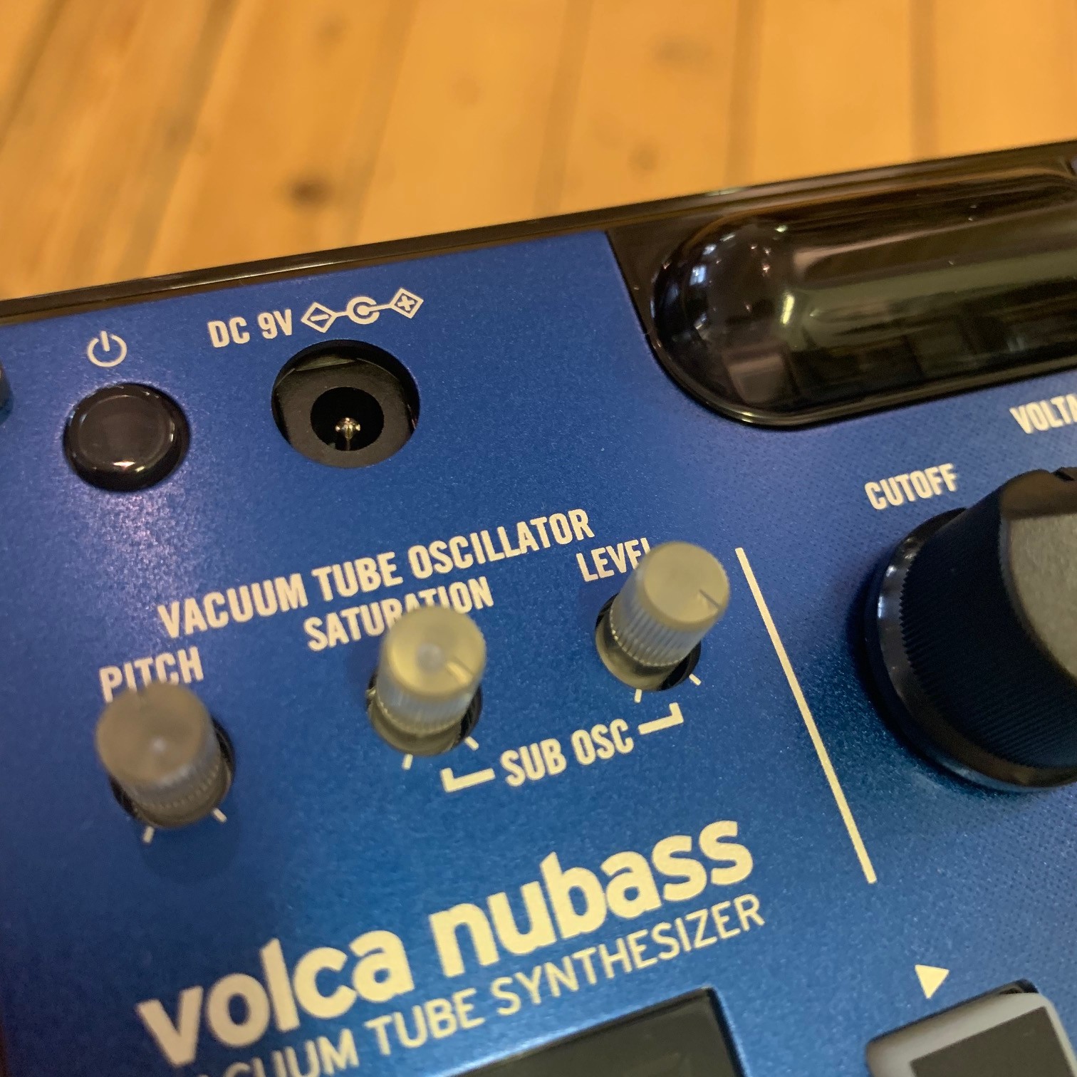Korg Volca Nubass analogue synth review | Juno Daily